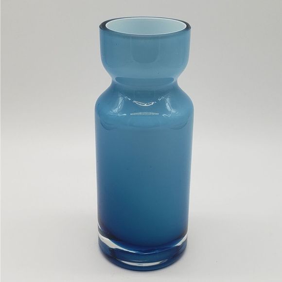 MCM Retro Blue Opal White Cased Scandinavian Art Glass Bud Vase - Picture 11 of 11